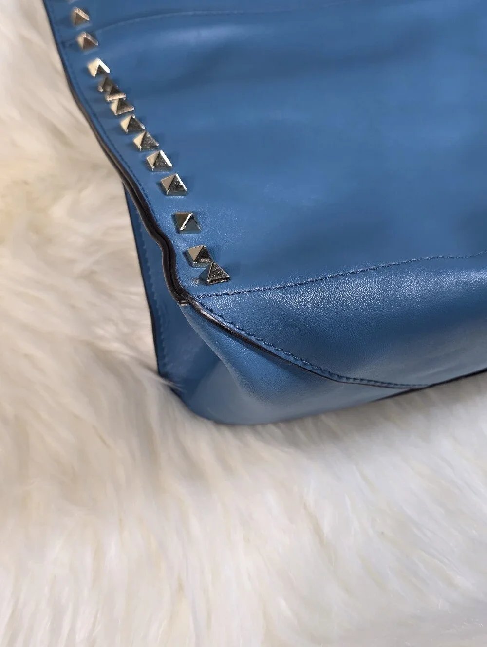 Tess Genuine Leather 